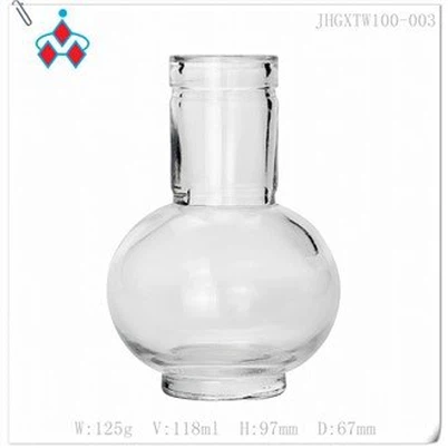 Φανταχτερά γυάλινα σέικερ αλατιού και πιπεριού